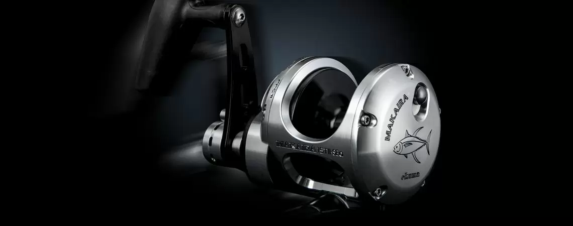 Carretel de alavanca de alavanca de prata do mar makaira - Okuma makaira mar de prata de prata drag roble-especial pistola fumaça e um sistema de arrasto de força dupla com anodização prateada de anodização de carbono-carbono-mais, alça e engrenagem de baixa velocidade em relação ao makaira original Carretel de alavanca de alavanca de prata do mar makaira - Okuma makaira mar de prata de prata drag roble-especial pistola fumaça e um sistema de arrasto de força dupla com anodização prateada de anodização de carbono-carbono-mais, alça e engrenagem de baixa velocidade em relação ao makaira original